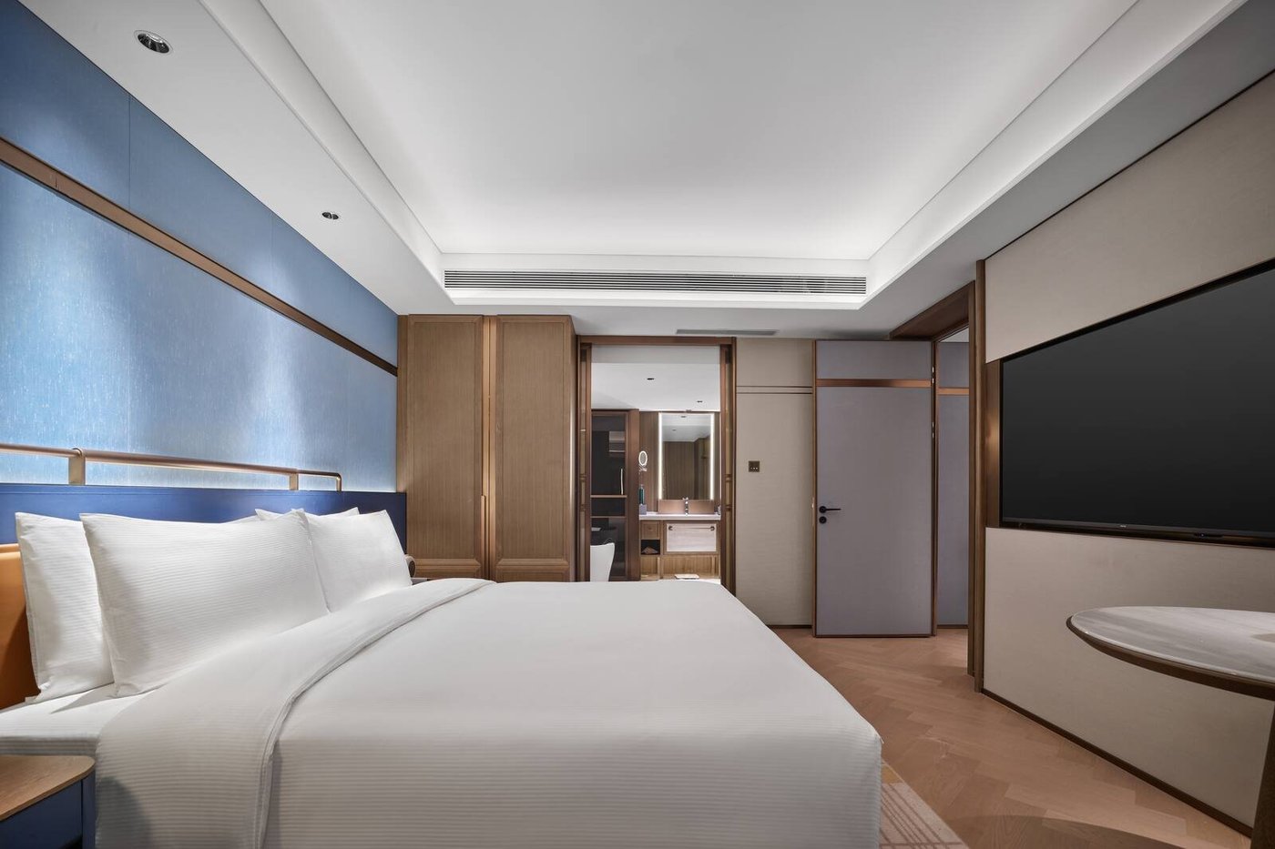 DoubleTree by Hilton Beijing East Third Ring Road