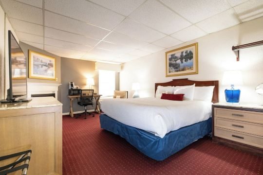 Fireside Inn & Suites Bangor