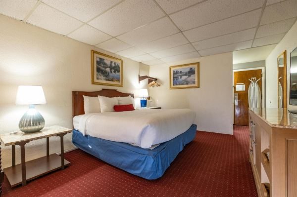 Fireside Inn & Suites Bangor