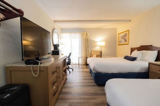 Fireside Inn & Suites Bangor