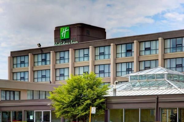 Holiday Inn Toronto Airport East