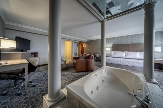 Monte Carlo Inn - Toronto Markham