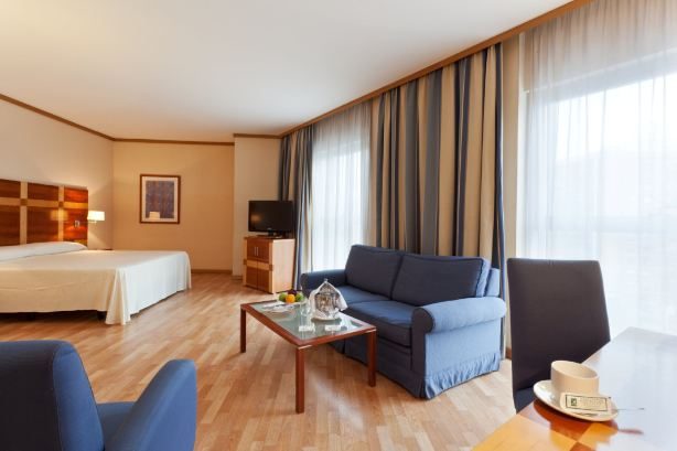 Senator Parque Central Hotel