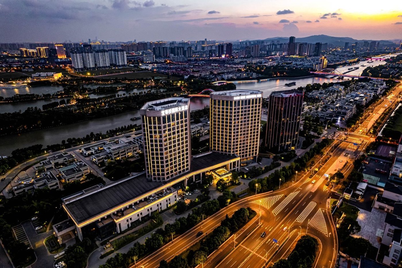 Suzhou Baodai Bridge International Hotel