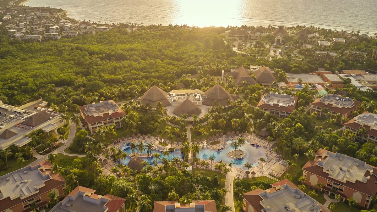 Paquete «todo incluido» - Hotel BAHIA PRINCIPE EXPLORE CANCÚN - 7 noches