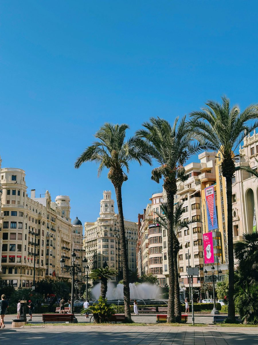 Panorama de España: Ciudades históricas y la belleza del Mediterráneo — 9 días/8 noches