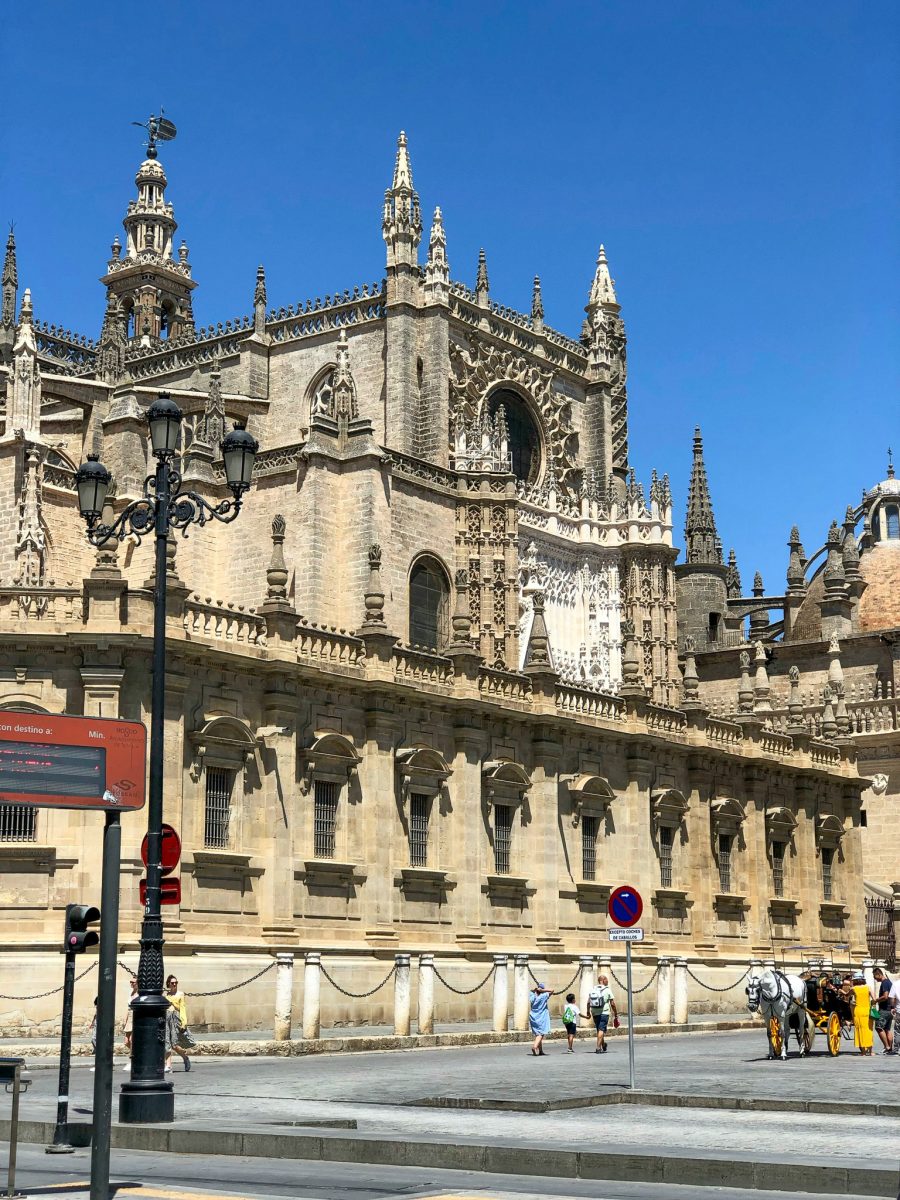 Panorama de España: Ciudades históricas y la belleza del Mediterráneo — 9 días/8 noches